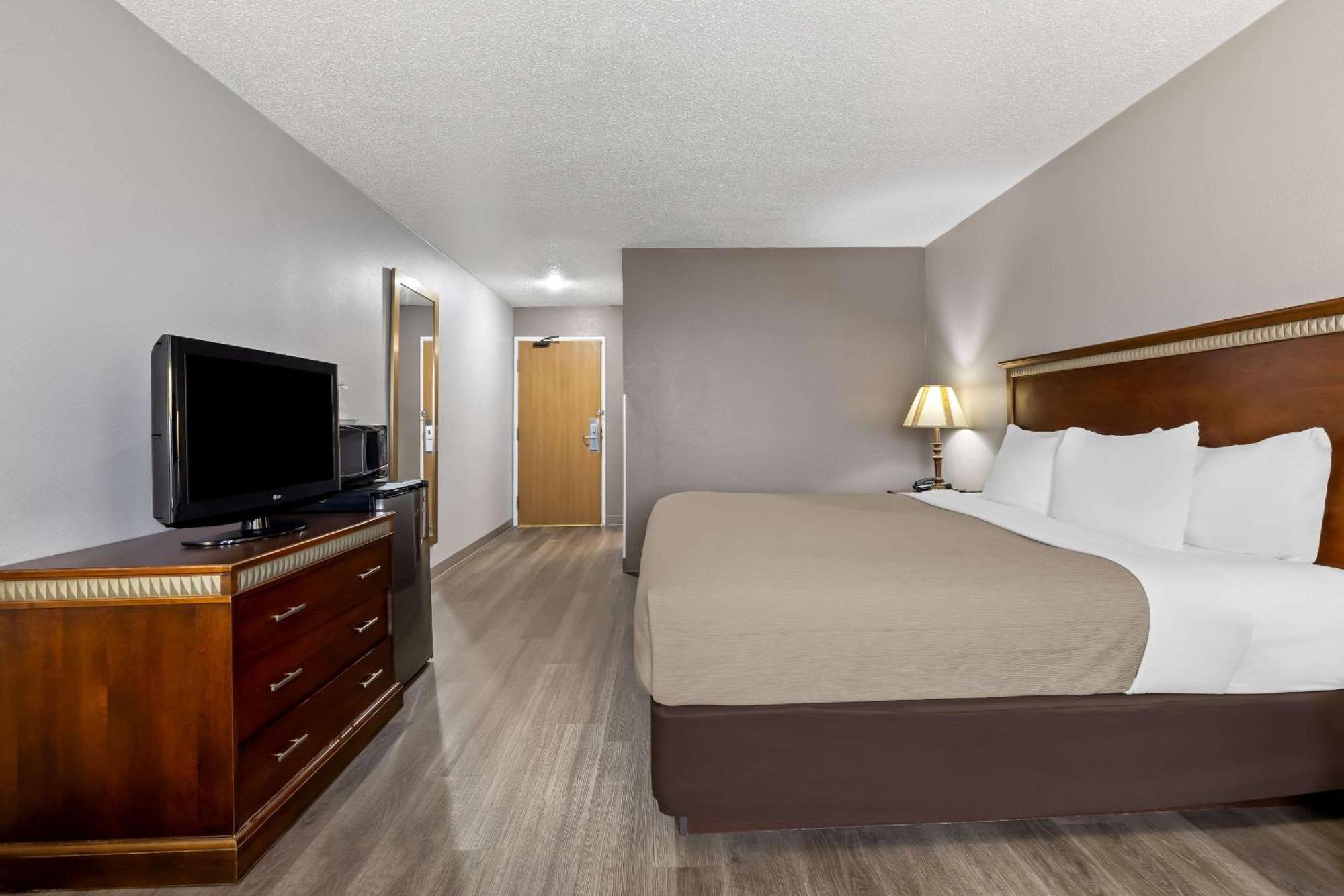 Quality Inn Near Monument Health Rapid City Hospital Екстериор снимка