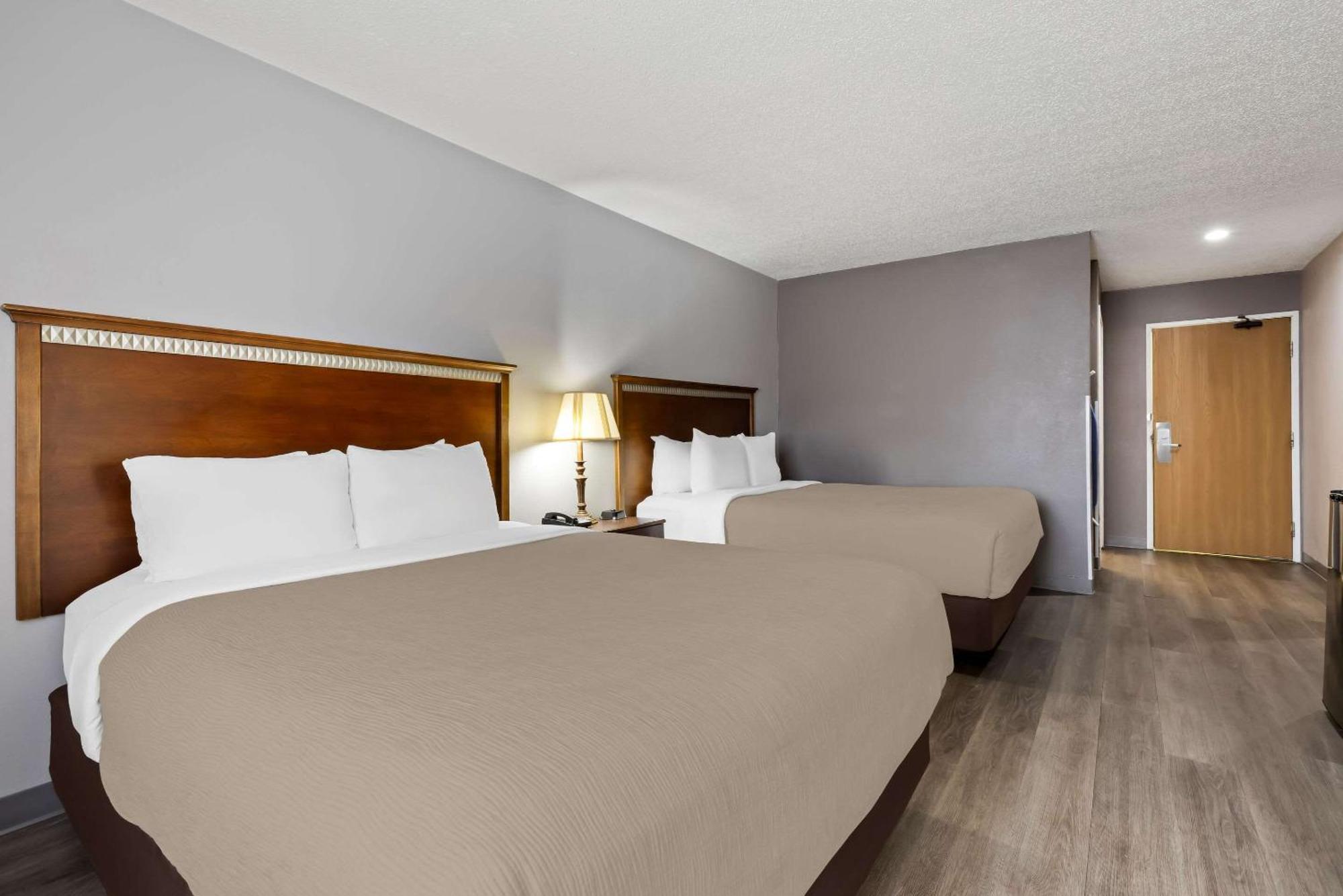 Quality Inn Near Monument Health Rapid City Hospital Екстериор снимка