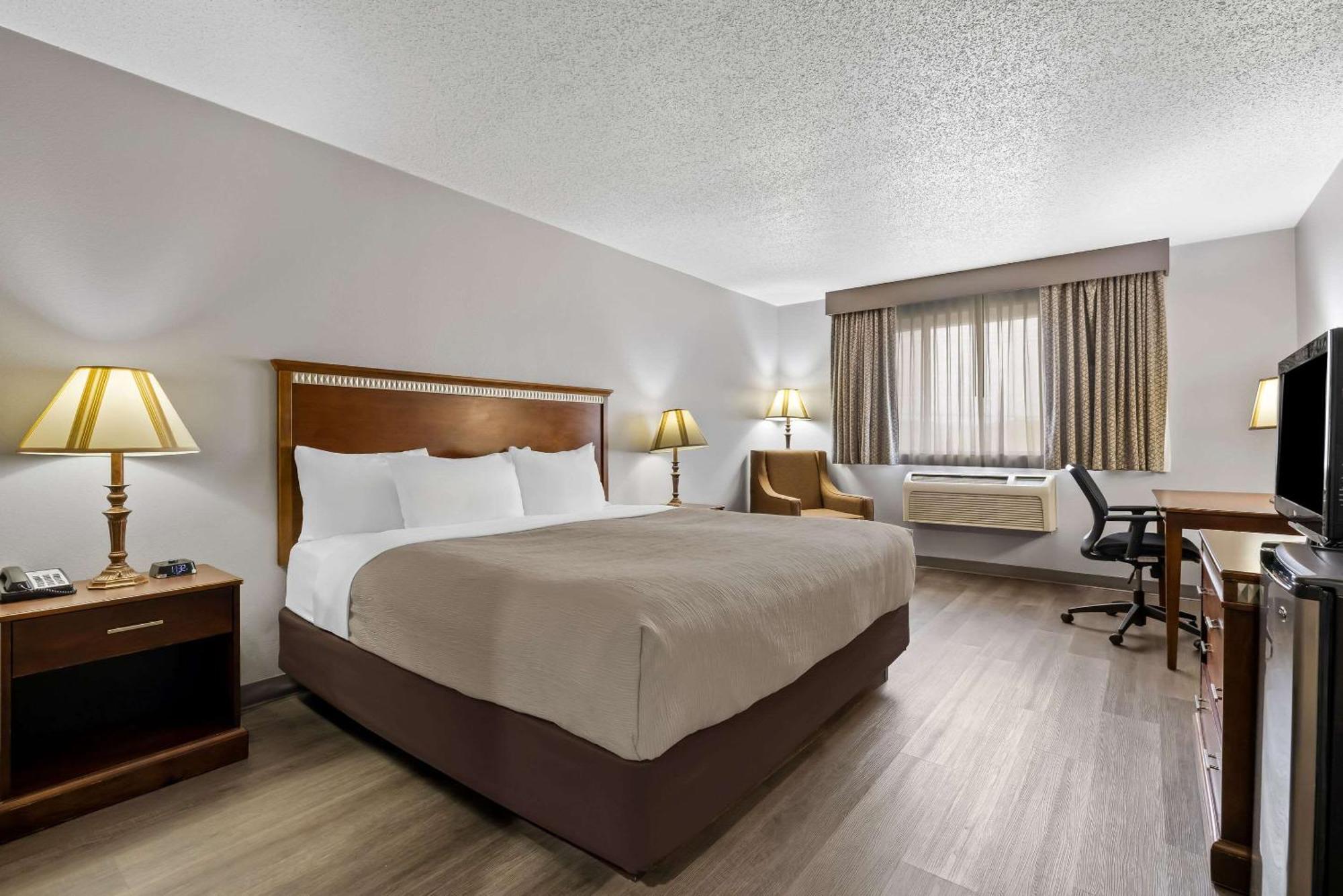 Quality Inn Near Monument Health Rapid City Hospital Екстериор снимка