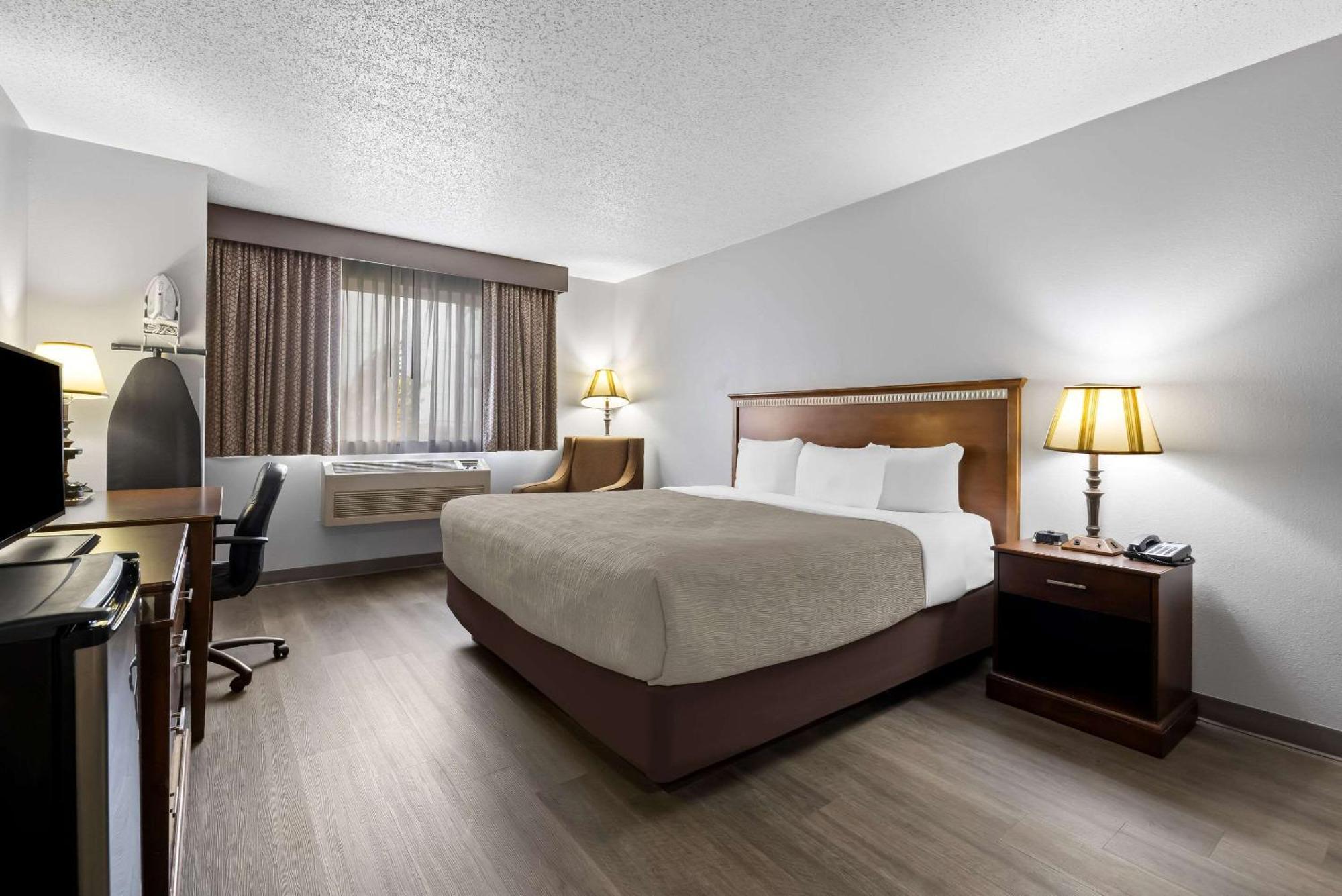 Quality Inn Near Monument Health Rapid City Hospital Екстериор снимка
